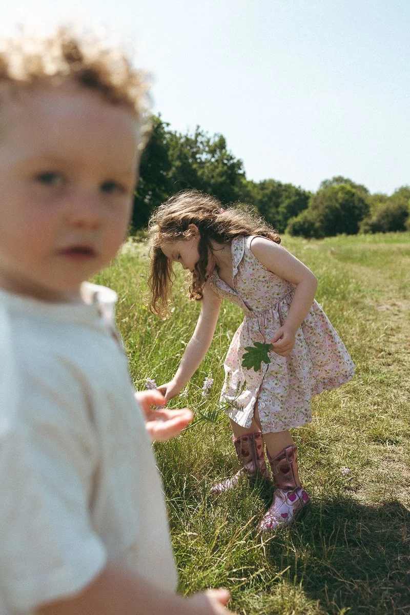 family photoshoot outdoors London-1-2.jpg