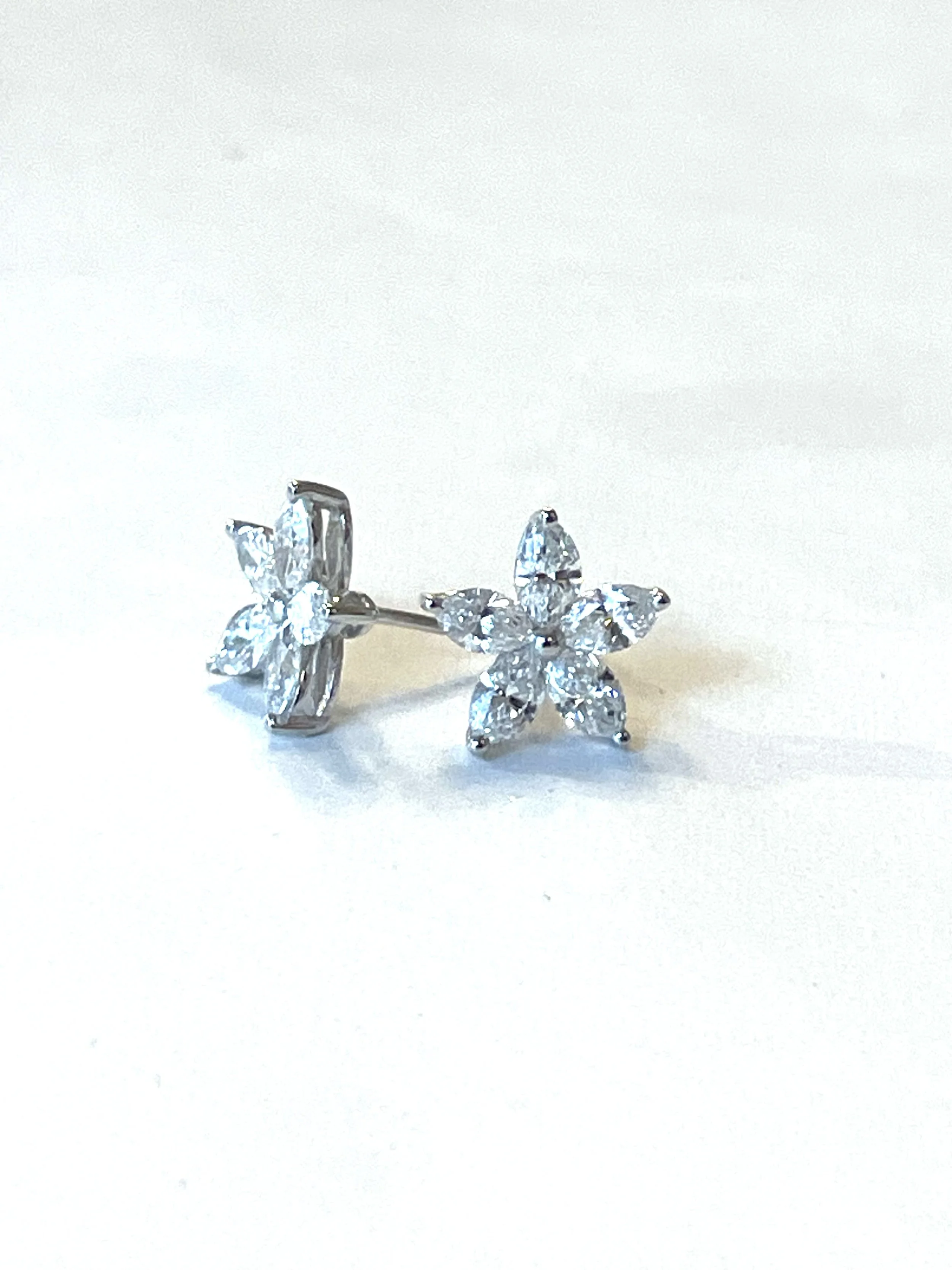 Diamond Flower Earrings (1.67 carats)