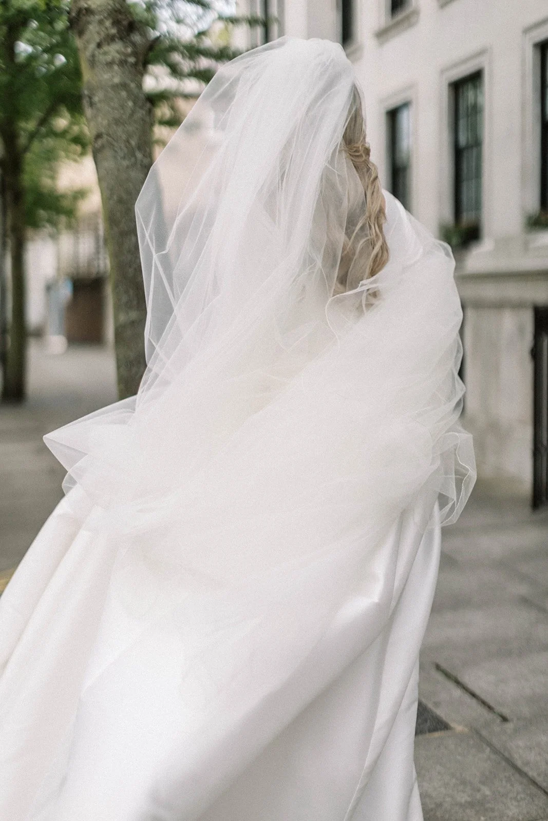 Stylish-modern-luxury-london-wedding-12.JPEG