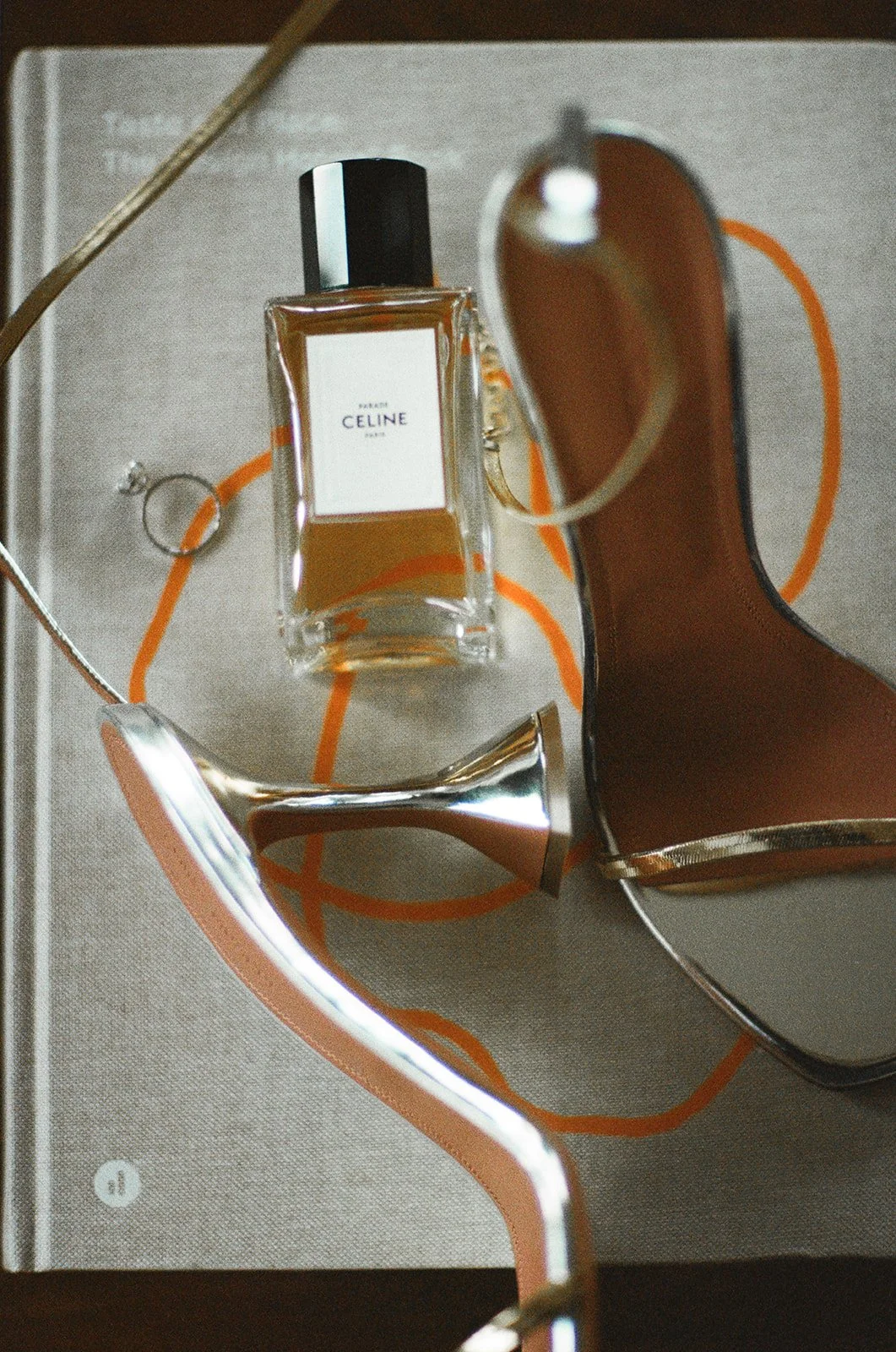 Stylish-modern-luxury-london-wedding-5.JPEG