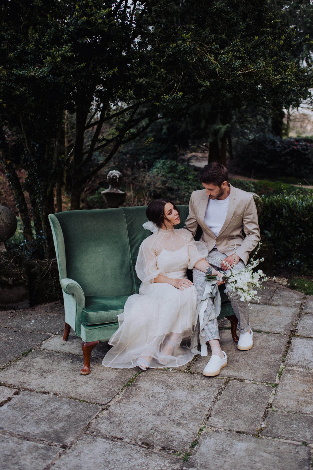 modern-spring-wedding-style-3121.jpg