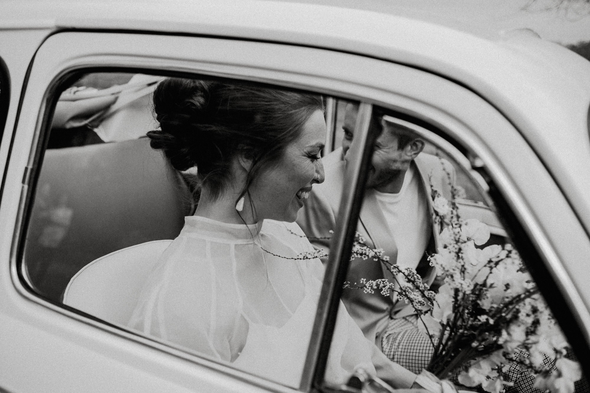 modern-spring-wedding-style-2723.jpg