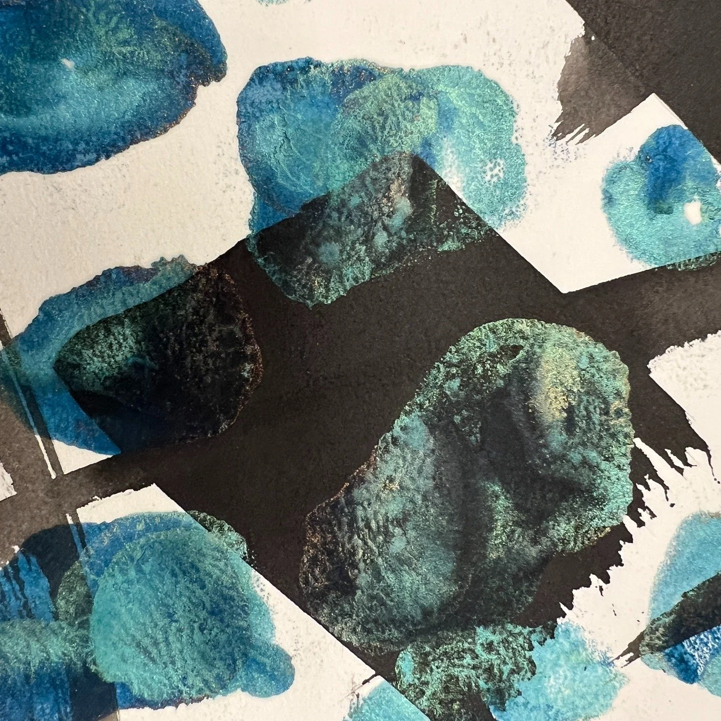 MIXED MEDIA AND ENCAUSTIC MONOTYPES an online course from paularolandstudio
Dates 9/10, 17, 24, and 10/8-Live on Zoom. 
Paula's prompts, exercises, and open-ended assignments open pathways to expression. Mixed media serves as an excellent problem-sol