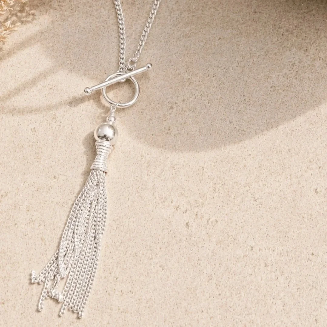 silver+tassel+toggle+necklace+flatlay.jpg