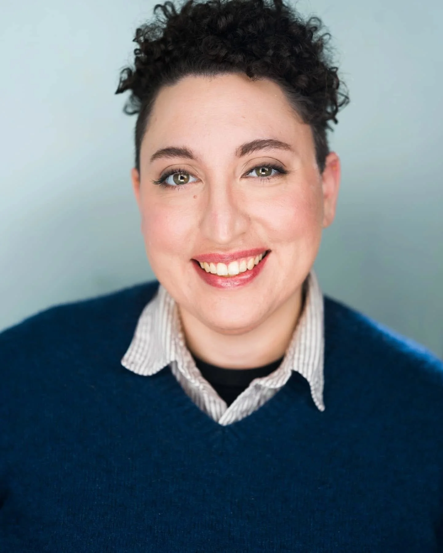 @jessicaosberphotography went completely insane on this shoot like what the hell !!! She ate that!!! And @carolinebaribeau did an incredible job w the makeup and truly saving me like 1 week after the worst haircut in my whole life. Thanks again to @o