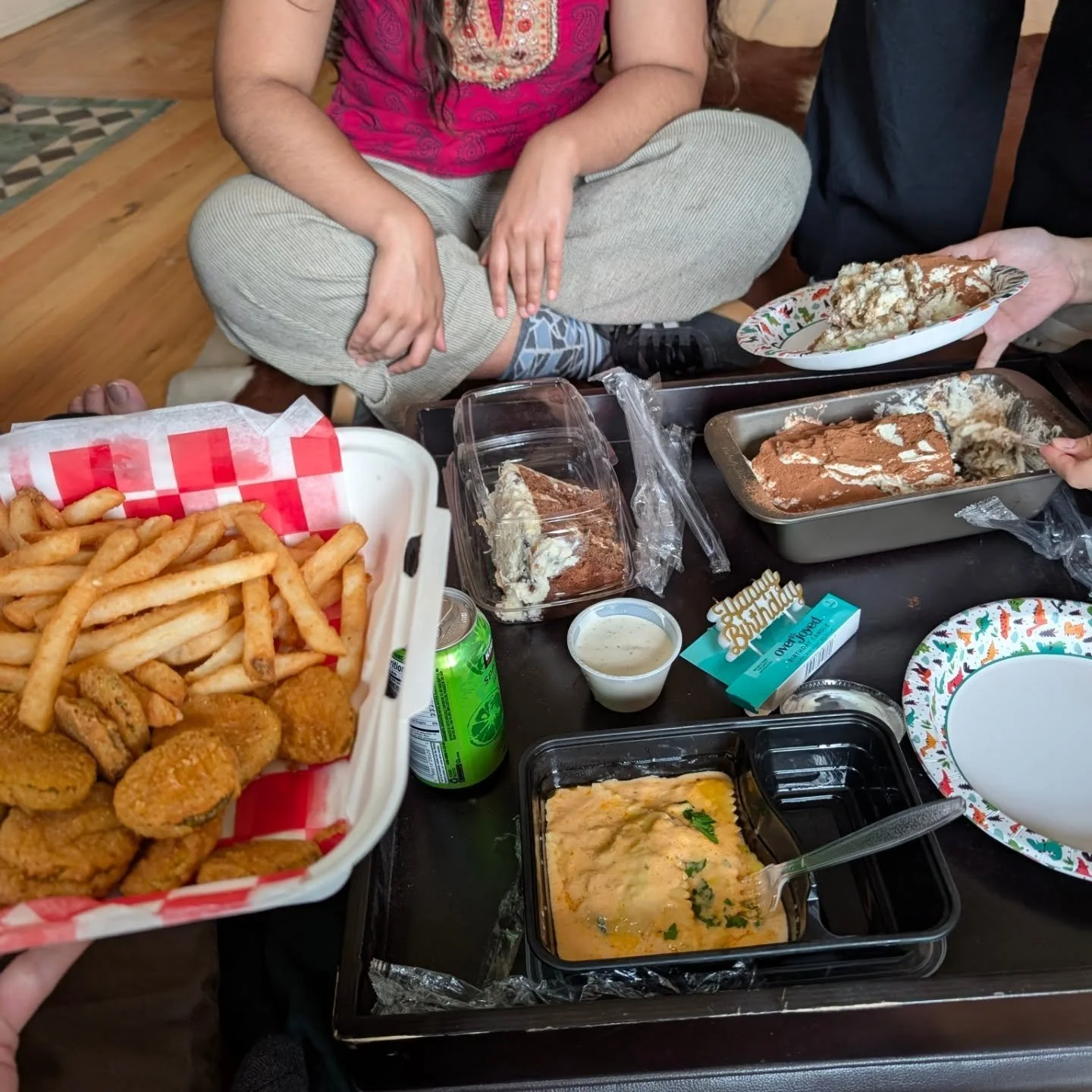 Photos part 2 

Finally catching up on posting about my time at @ccityopera !! I had such an amazing summer and met/got to catch up with so many extremely fantastic singers and and artists of all varieties!! 🤩🤩🤩