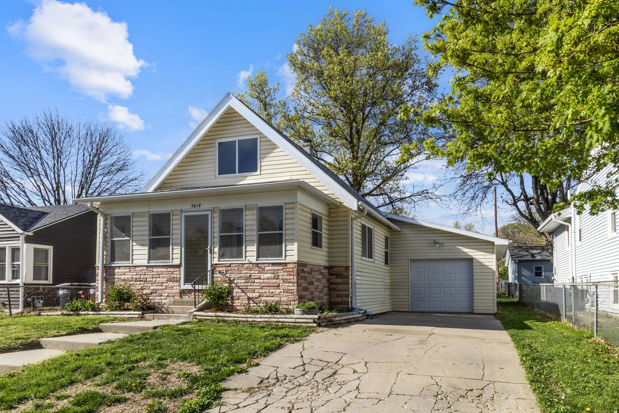 5618 Dorcas St, Omaha, NE