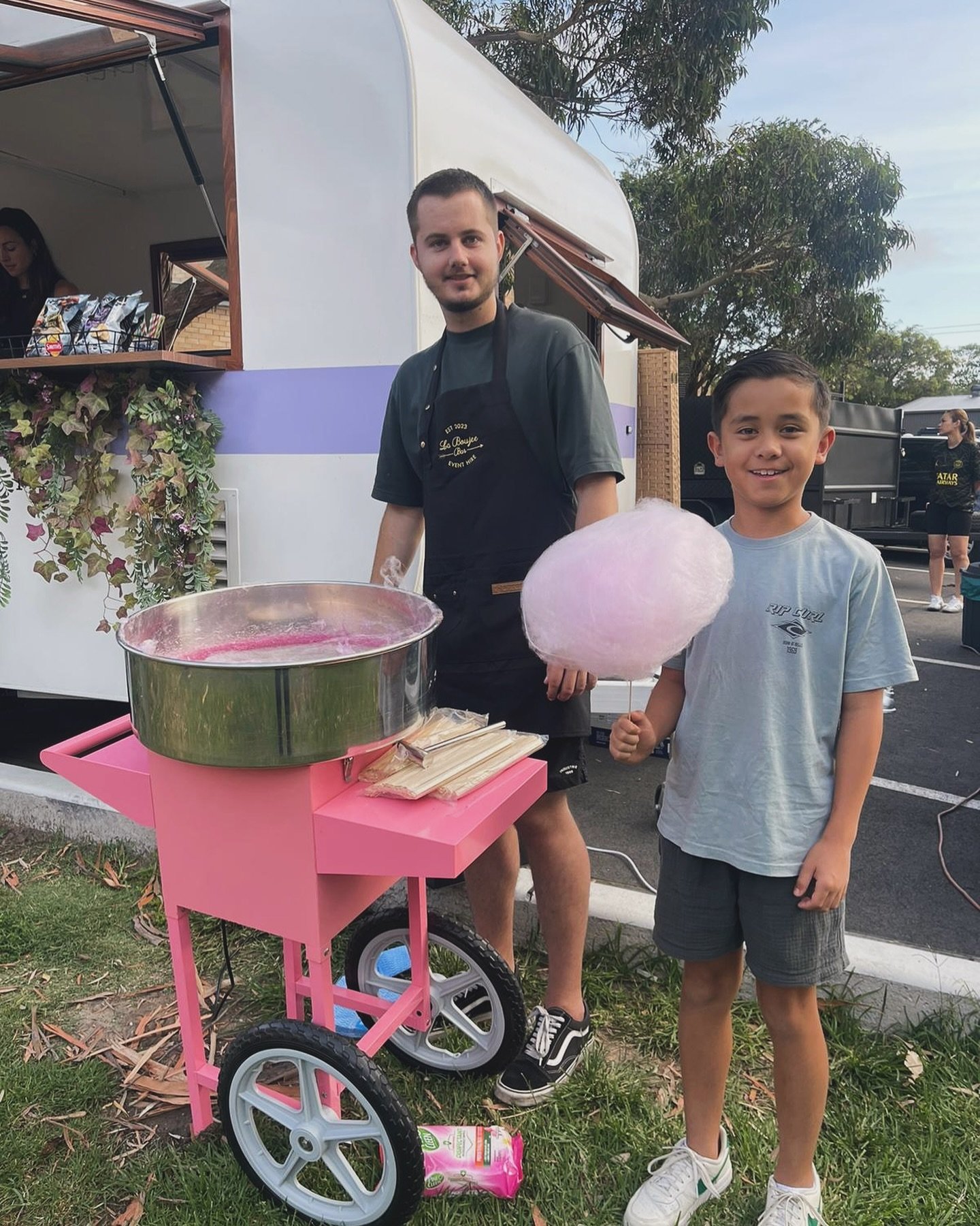Fairy floss for life ❤️🧚&zwj;♀️🦄🎈#laboujeebar #events