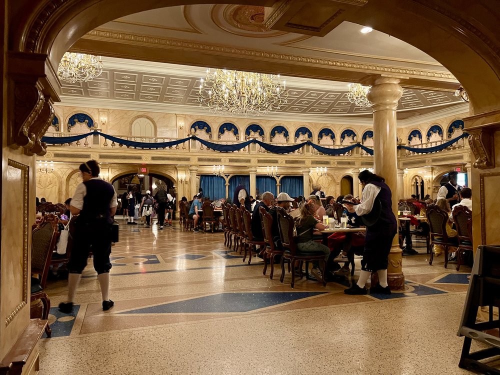 grand ballroom dining area.jpg