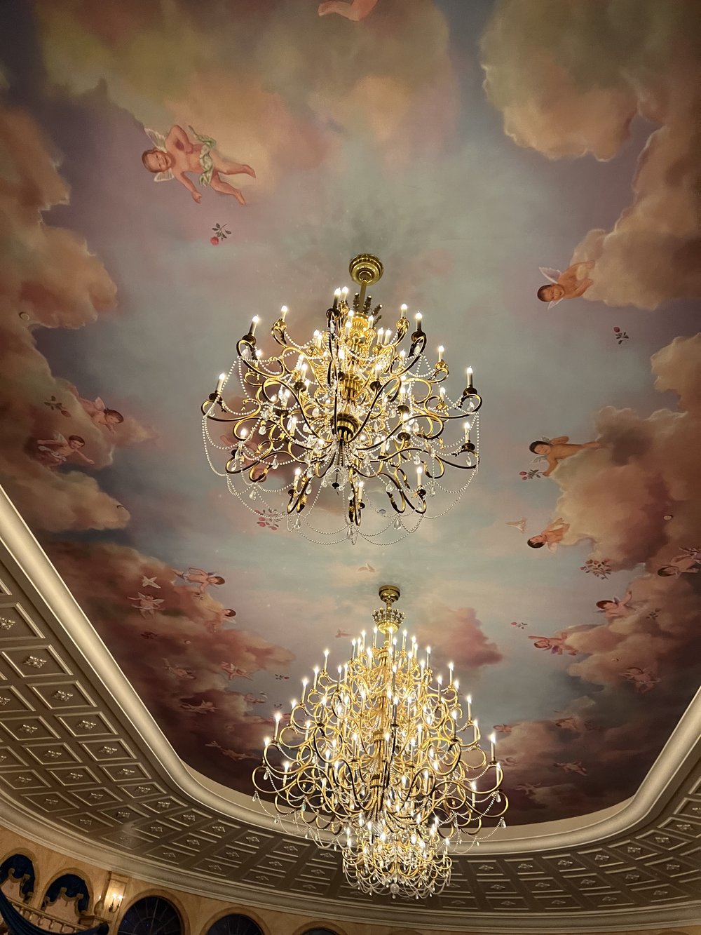 grand ballroom ceiling.jpg