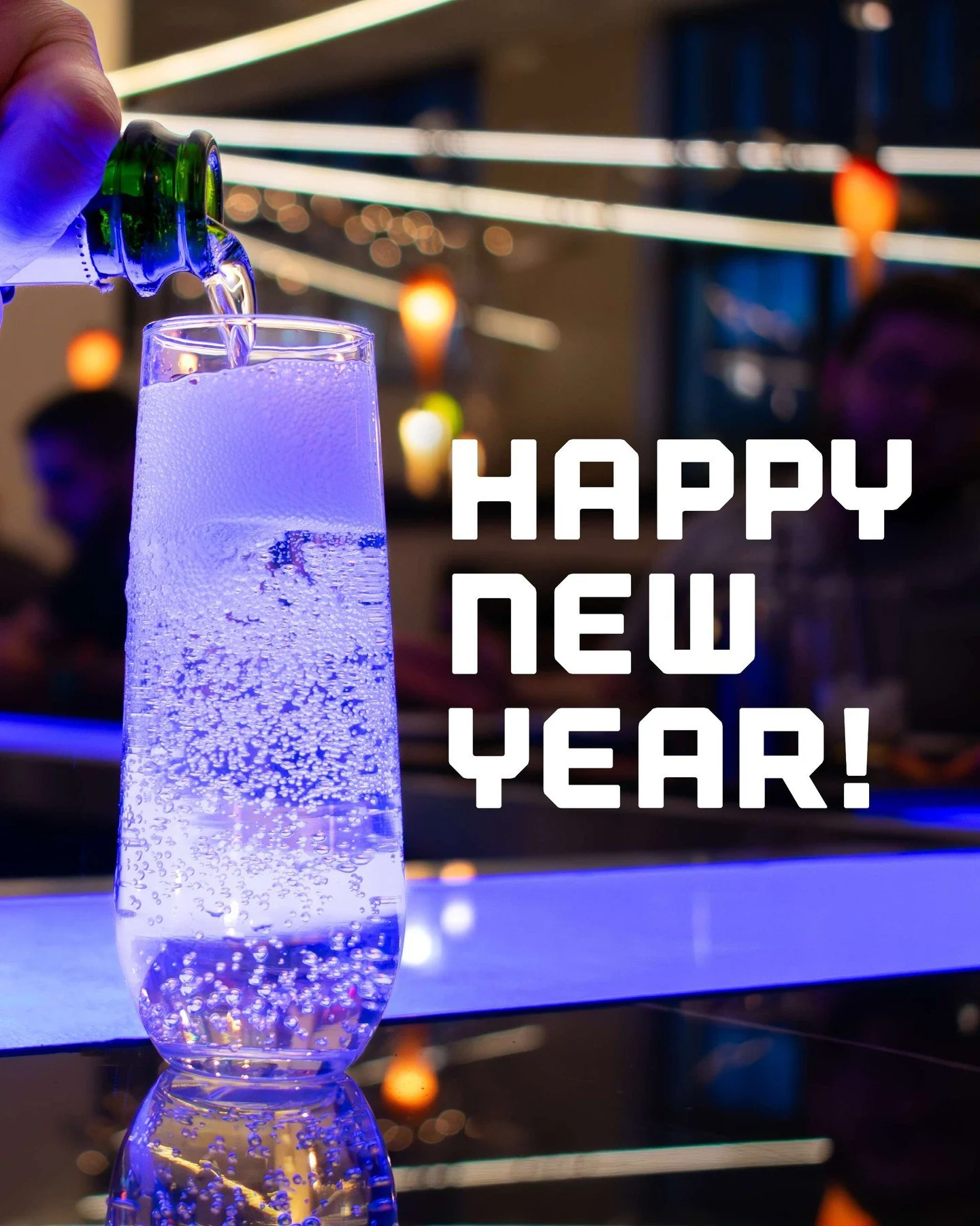 We're open and ready to celebrate New Year's Eve (come join us&mdash;last reservation is at 9 pm). Cheers to 2026! 🍾✨
We'll be closed on New Year's Day, but back at 4 pm on Friday, the 2nd.
#NewYear #NewYearsEve #Champagne #Drink #Cheers #Akron #Dow