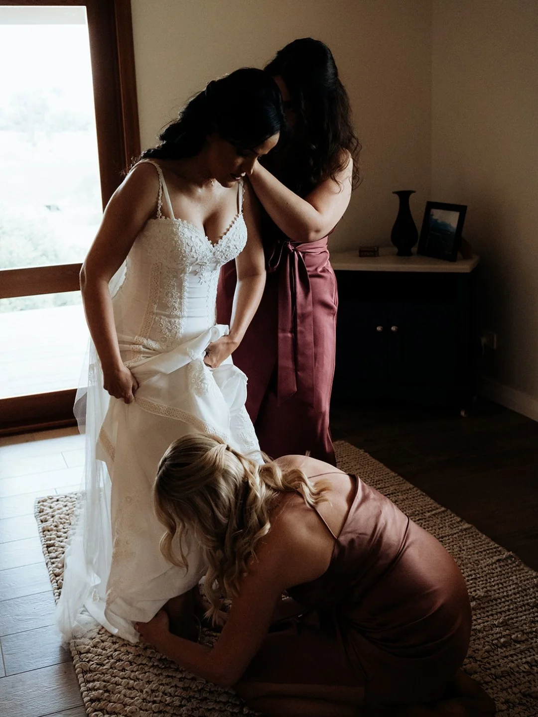 There&rsquo;s a quiet magic to the hours before the wedding. The laughter, the anticipation, the stillness between moments. At Dalmore, couples and their wedding parties prepare on-site, allowing the morning to unfold slowly, just time to soak in the