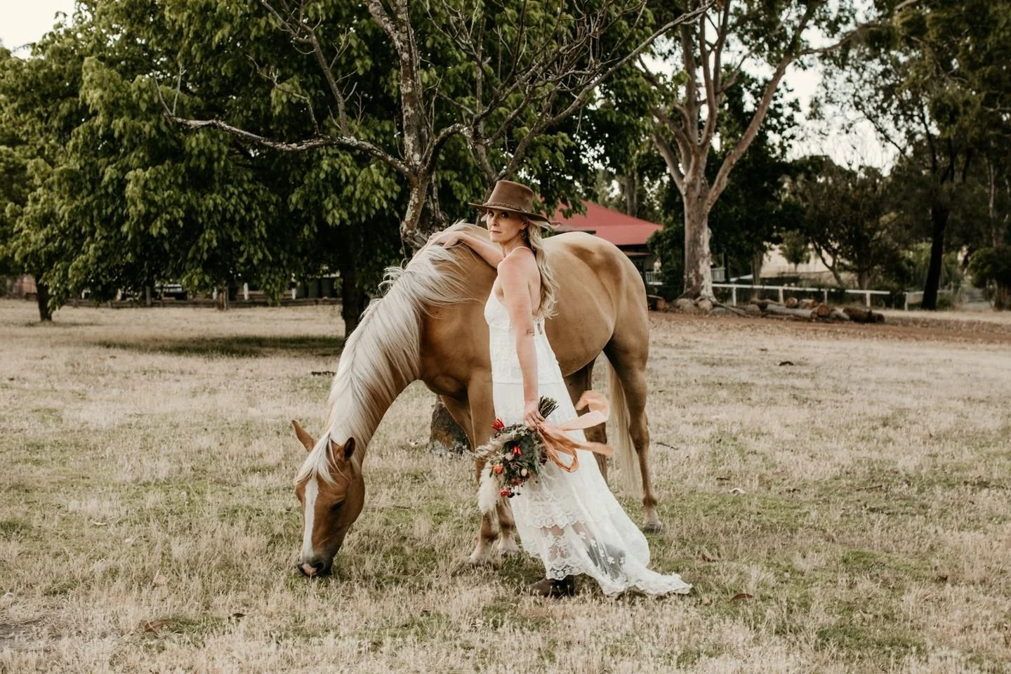 A little throwback to Emilie with her beautiful horse, Max 🤍

Alongside her husband Danny and their family, Em is the heart behind Dalmore Farm weddings - caring for the farm, the animals, and every celebration hosted here. These images capture so m