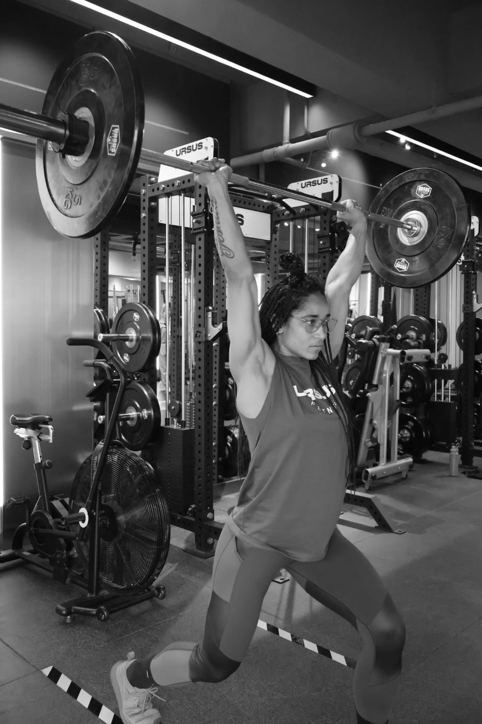 Woman-Doing-Barbell-Push-Press-At-URSUS.JPG