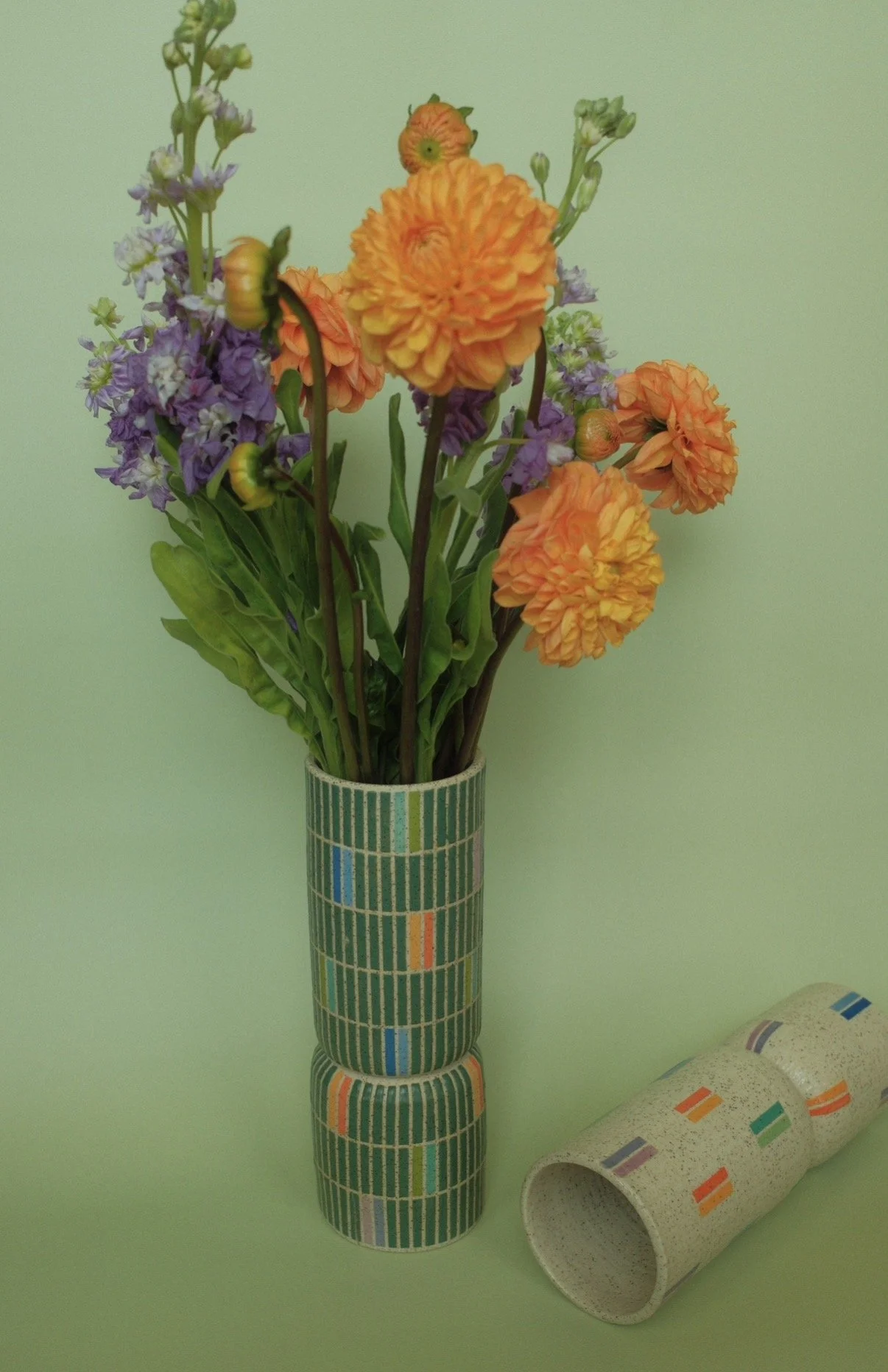 Congruent vase