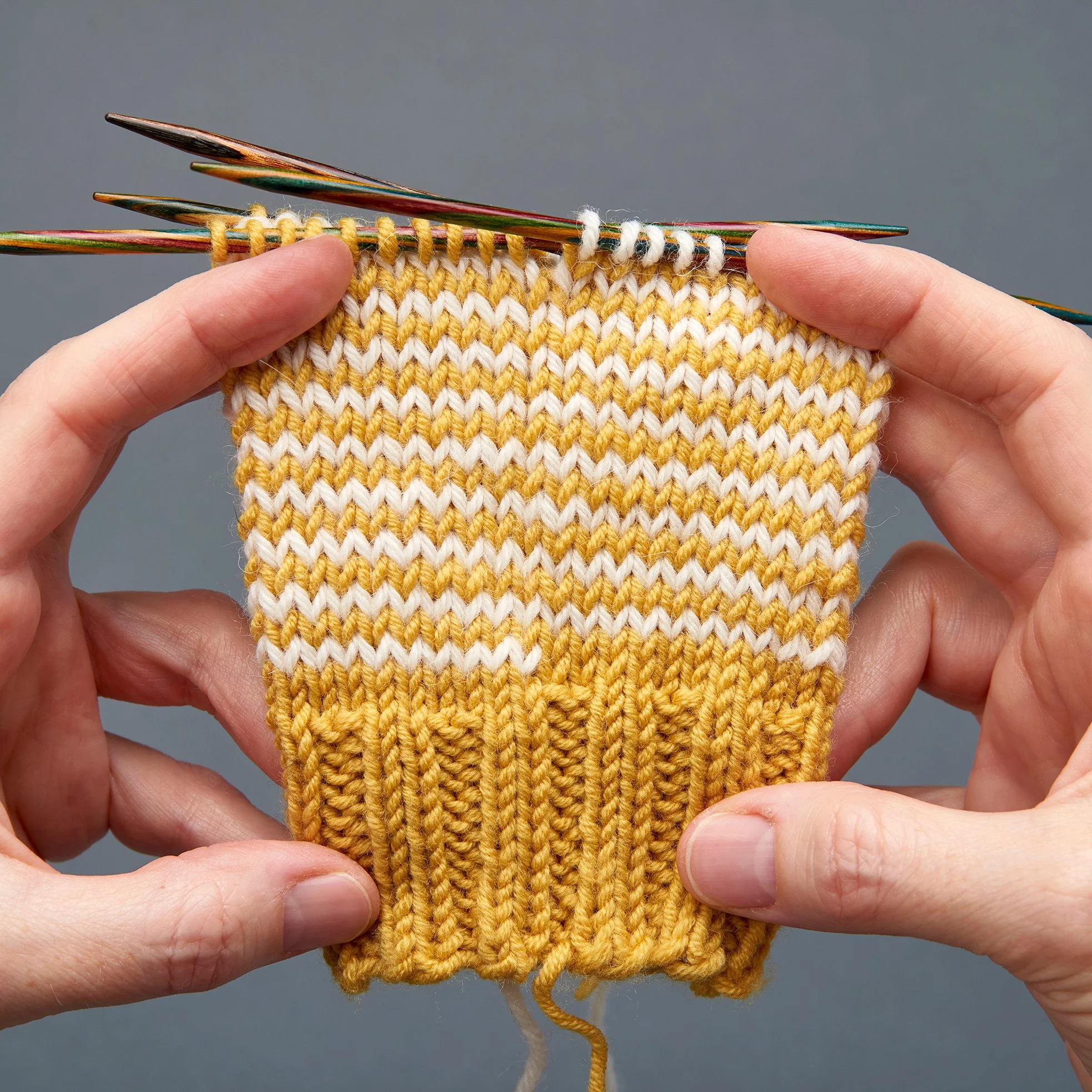 Helical_knitting_step_5-327593a.jpg