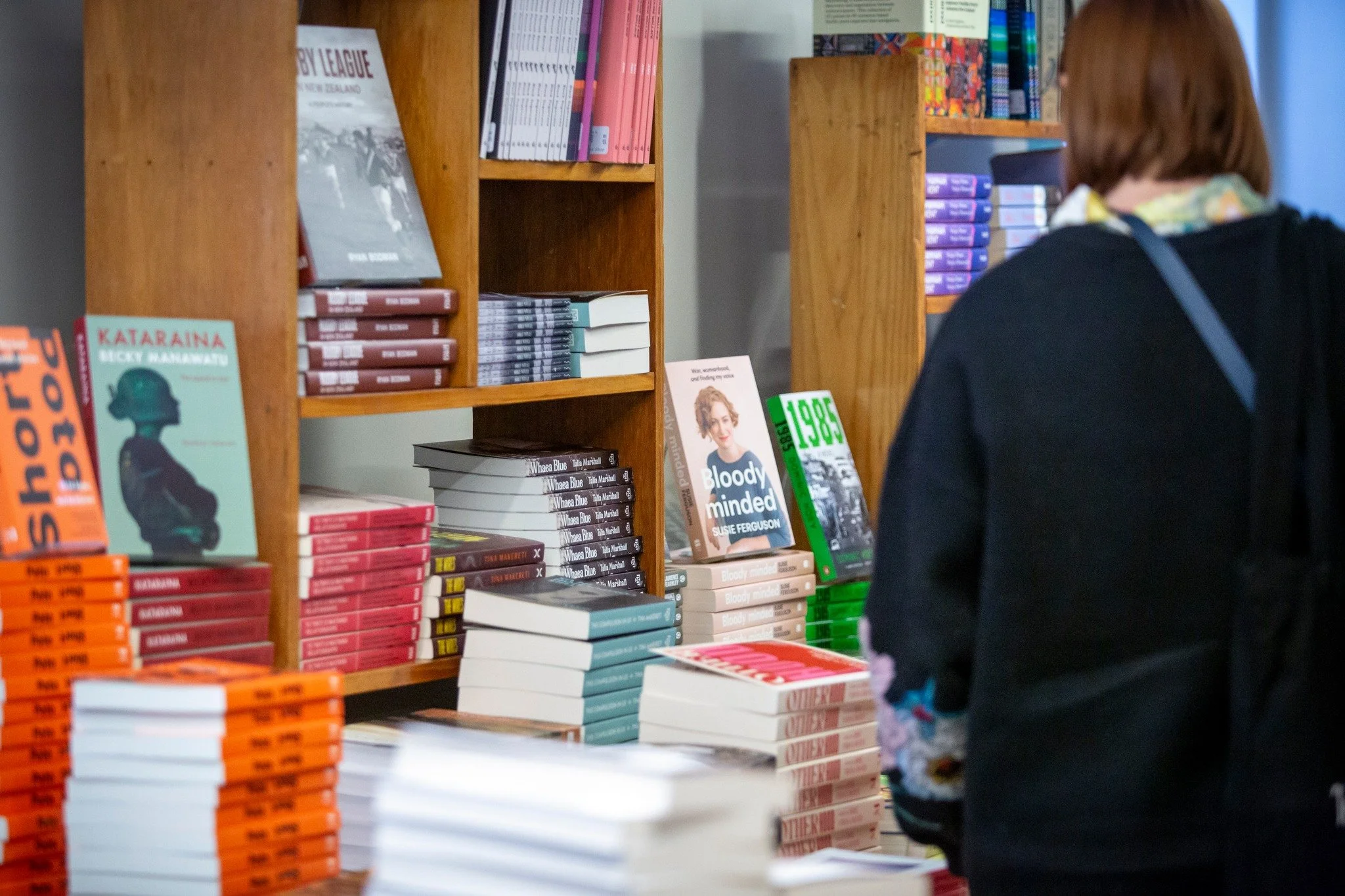 Take us back to that mini-bookshop 🥰 Huge mihi to University Book Shop Otago @universitybookshopotago for making our dreams come true this festival by setting up the perfect little space for browsing pukapuka between sessions 📚 

The festival might