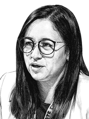 Colindres-Pereira_Elena_300x400.png