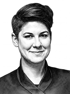 Acaroglu_Leyla_300x400.png