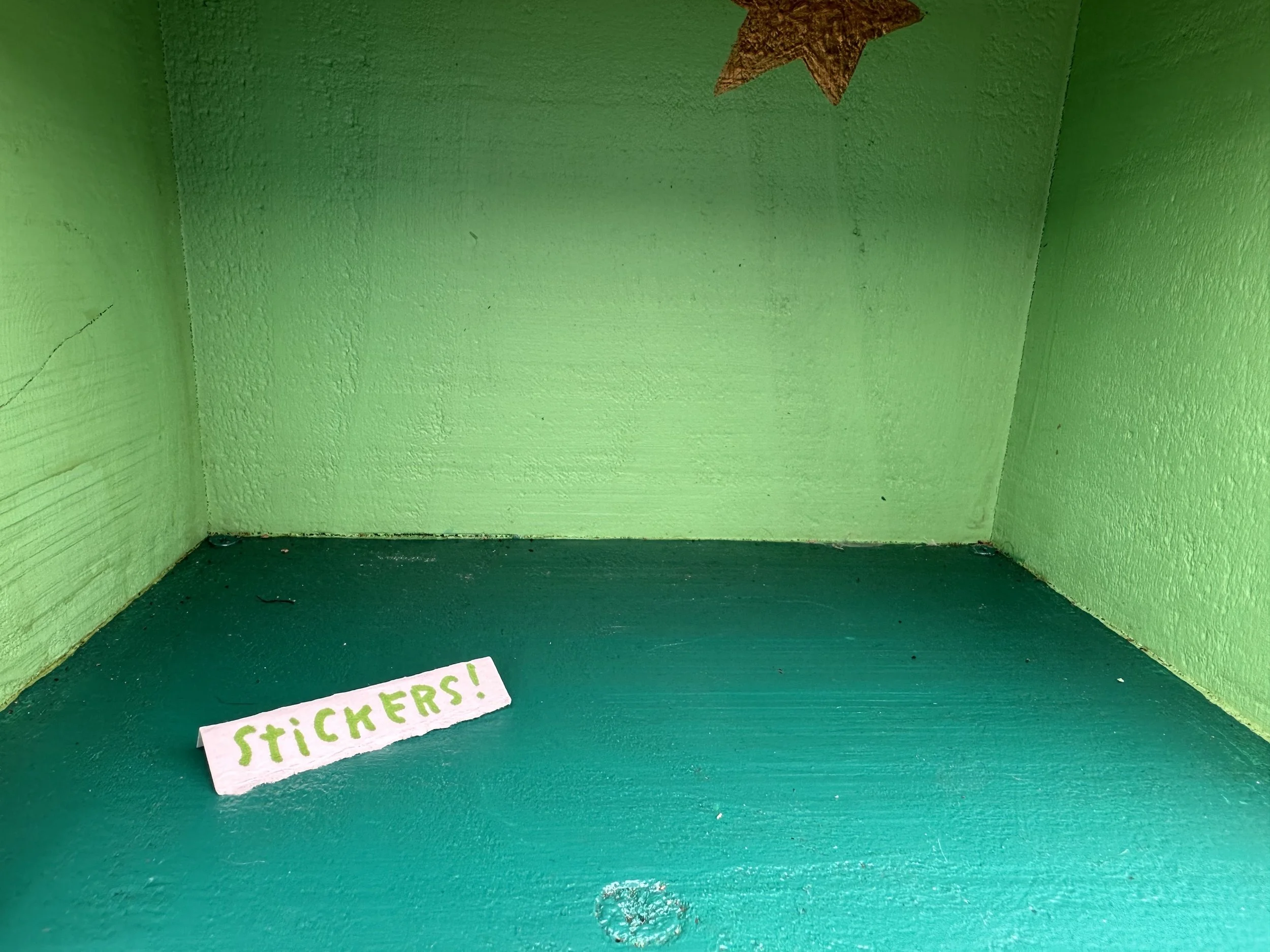 oh wow, someone took EVERYTHING!! hopefully they're having a blast doling out treats to their friends and fam