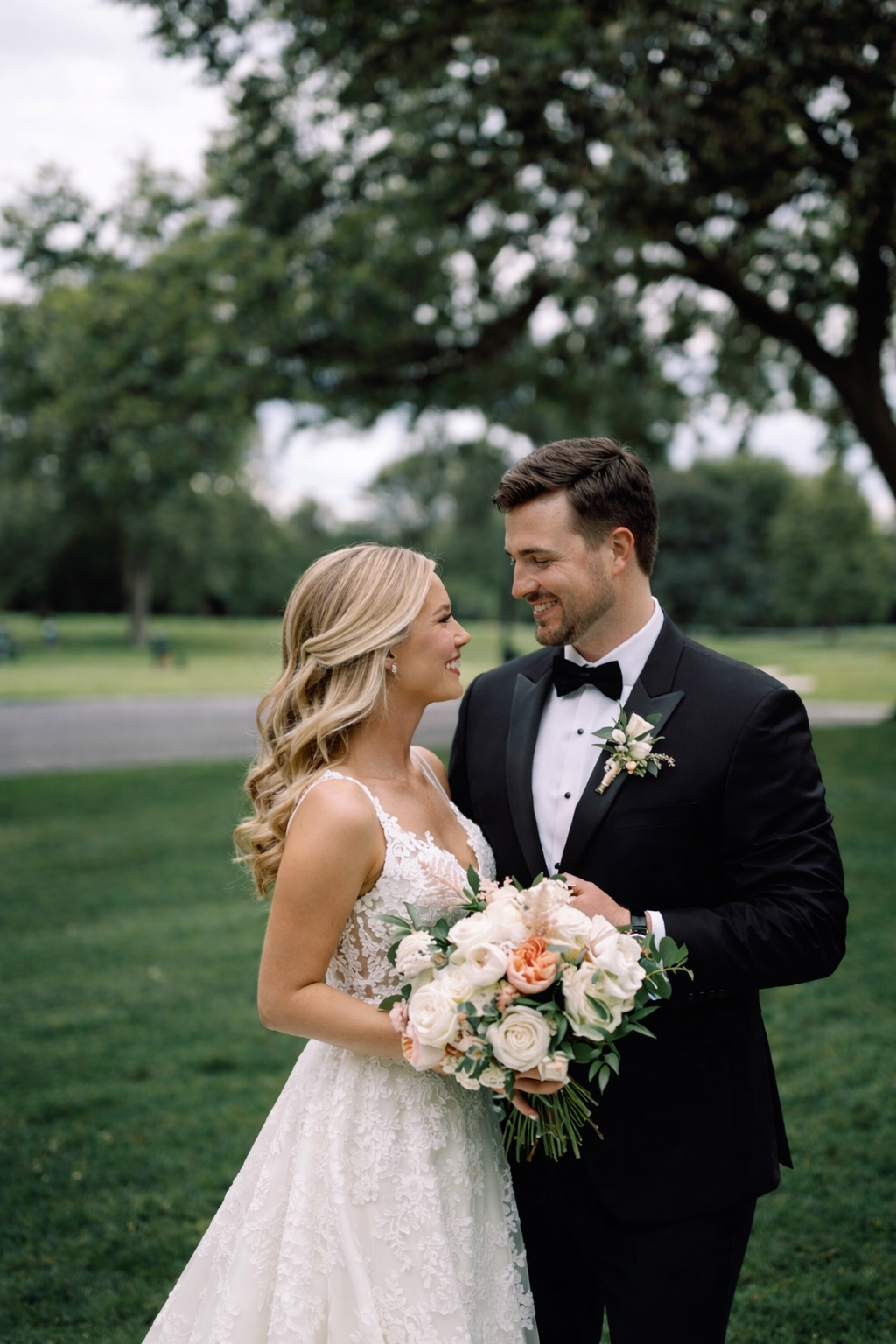 The Country Club of Sioux Falls Wedding | Sioux Falls Wedding Photographer