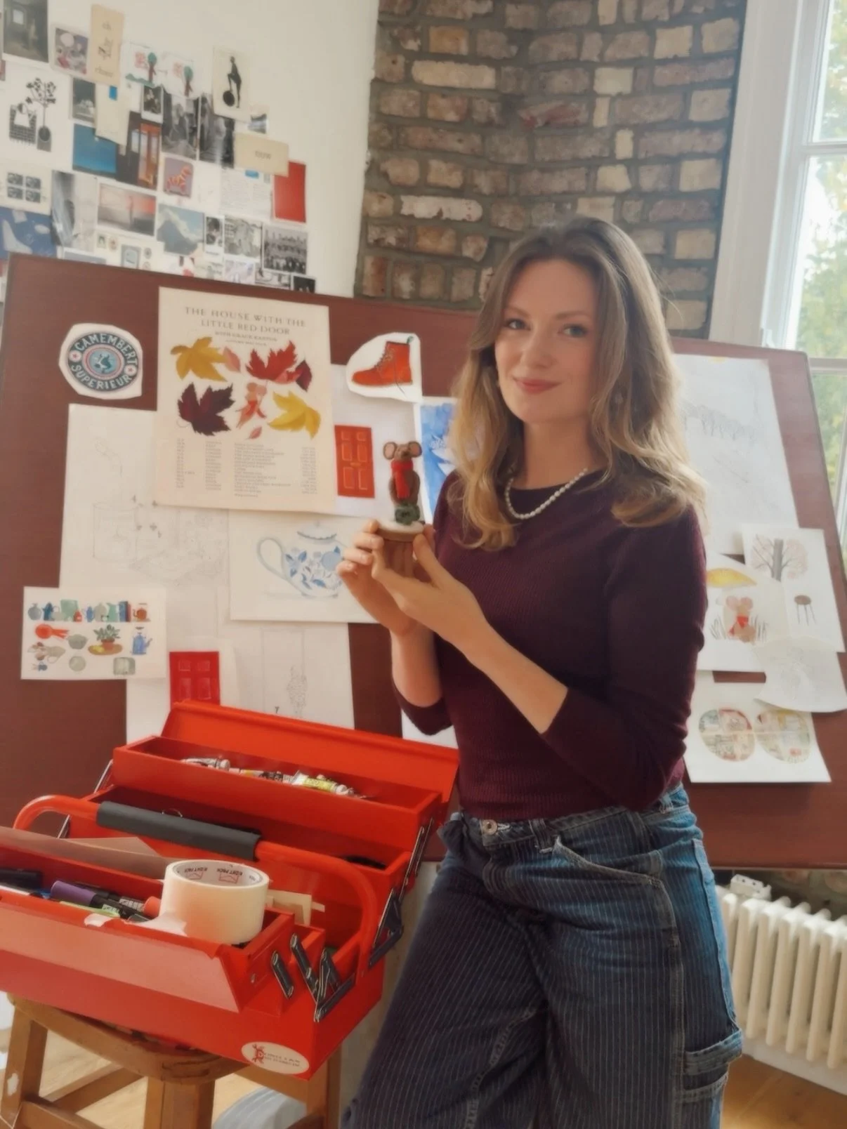 Mouse and I are going on TOUR ! ❤️🐭 Come and say hello and celebrate the launch of my new book &ldquo;The House with the Little Red Door&rdquo; out this Thursday with @thamesandhudsonchildrens 

@shelfeditions 
@talesonmoonlane 
@childrensbookshoplo