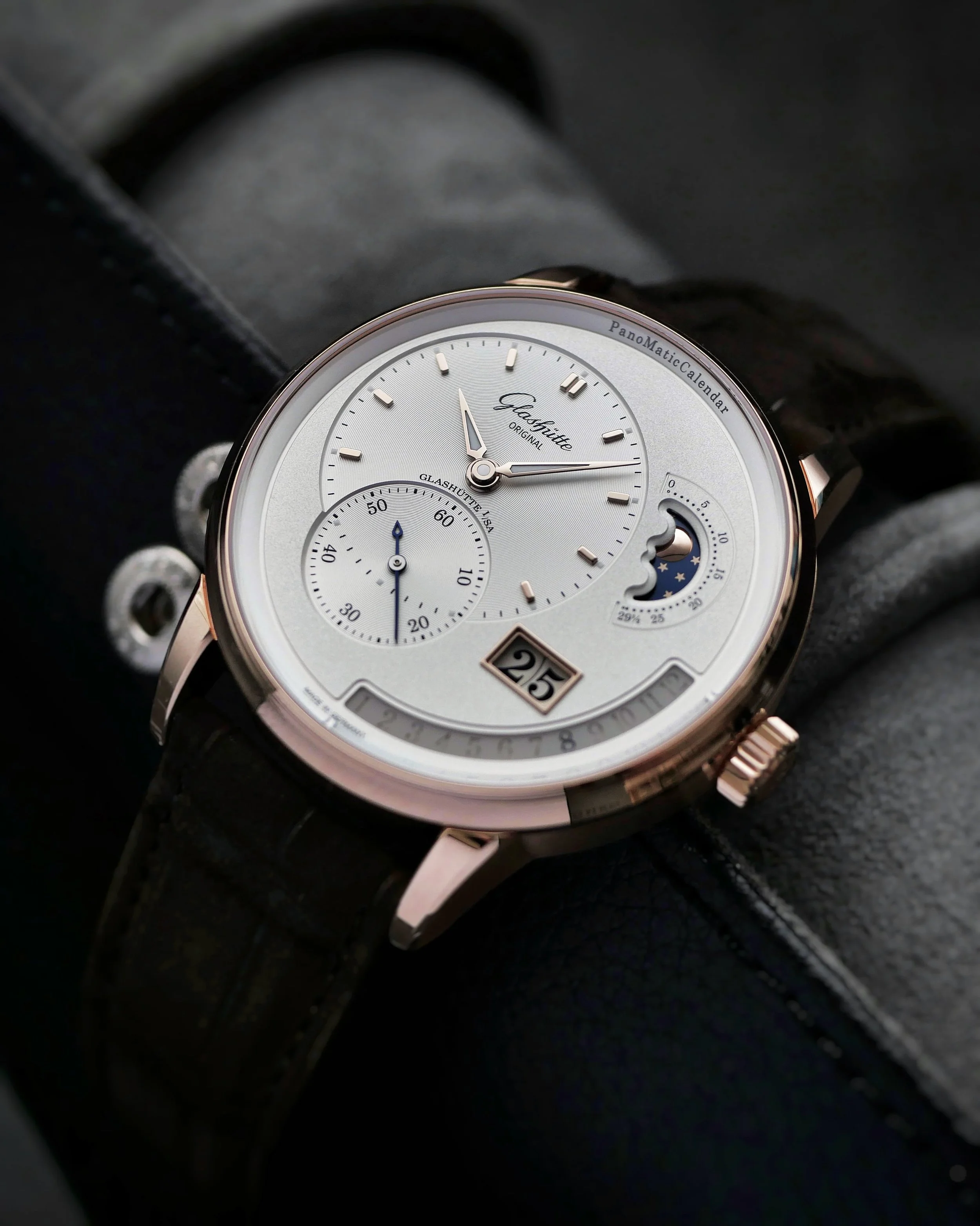 Glashütte Original PanoMaticCalendar: Is It the Best Dress Watch with a Calendar Complication? - MTR Watches