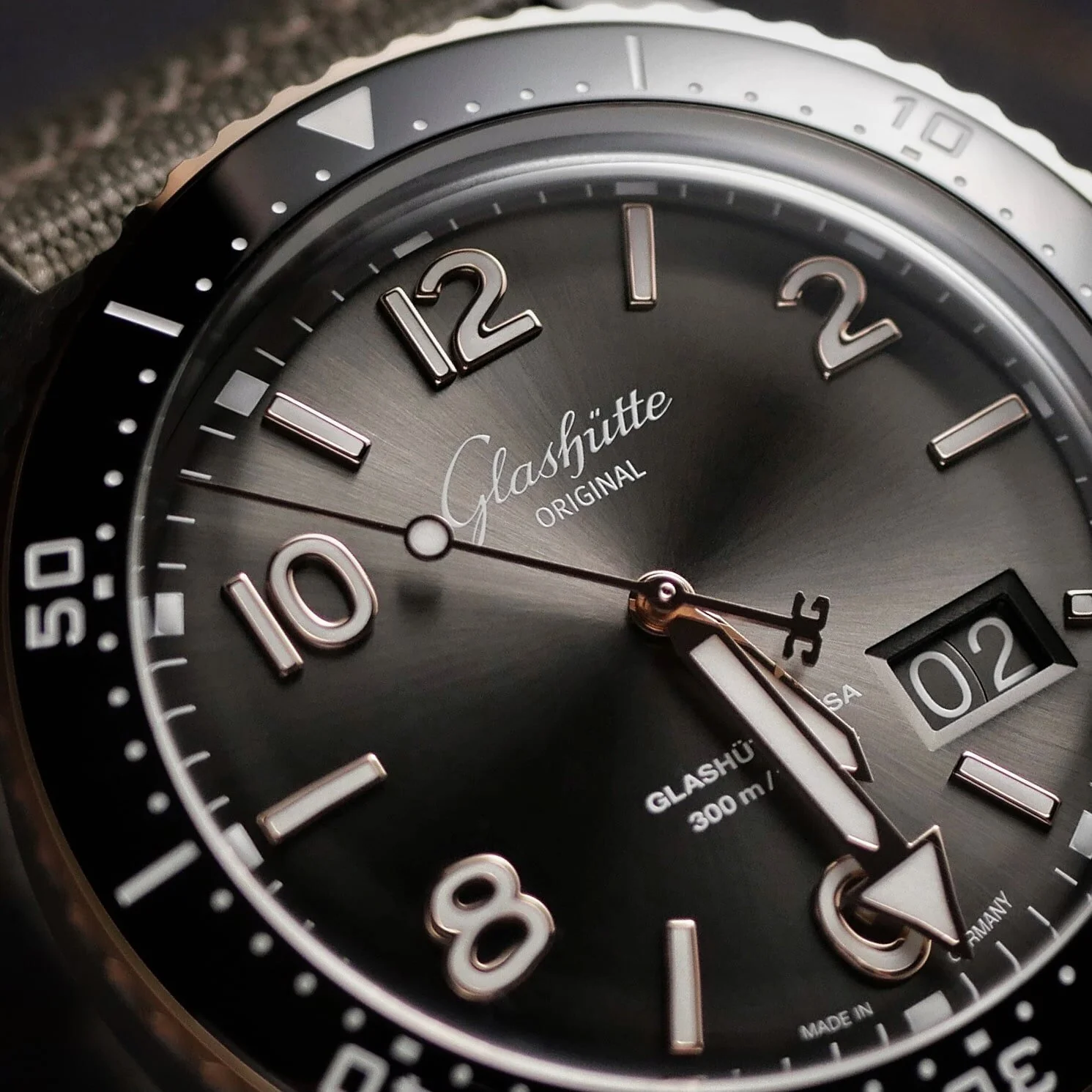 Glashütte Original SeaQ Panorama Date Review Is It the Best German