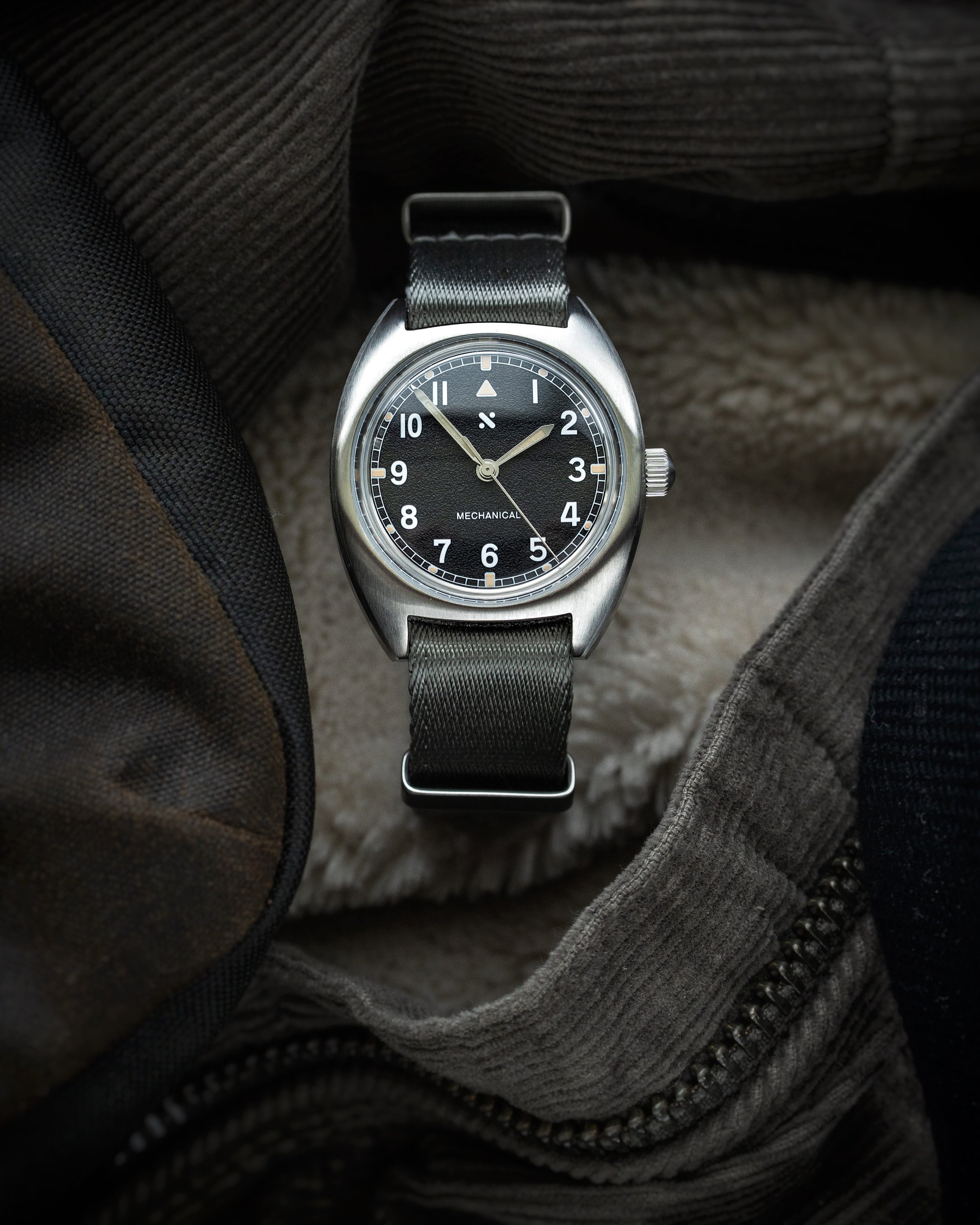 Namoki Mods NMK21 Pilot Watch Review: Affordable Hamilton Pilot Pioneer Alternative?