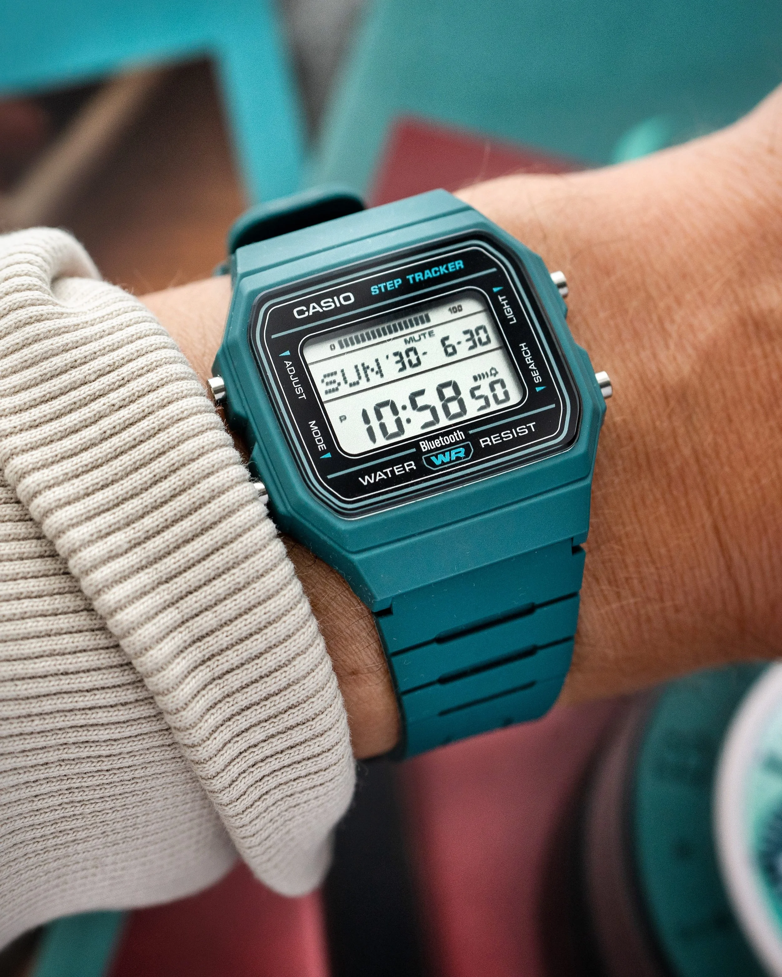 Casio F-B100W Hands-On: A Retro Digital Watch With a Clever Modern Twist