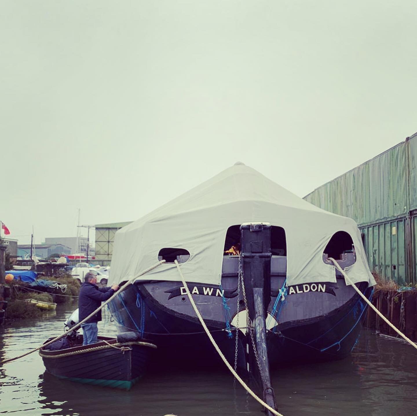 Up at dawn this morning to finish putting the winter cover on SB DAWN.
Lots of jobs to get through this winter including deck seams.
Then down below we are reconfiguring the fore and aft cabins to increase the accommodation possibilities.
Now enginel