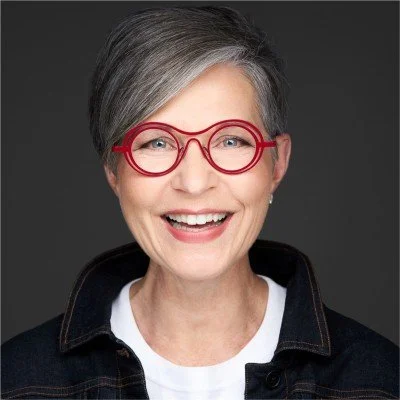 Gina Schaefer,  keynote speaker, multi-million dollar business founder, and executive presentation coaching client of Beth Sherman