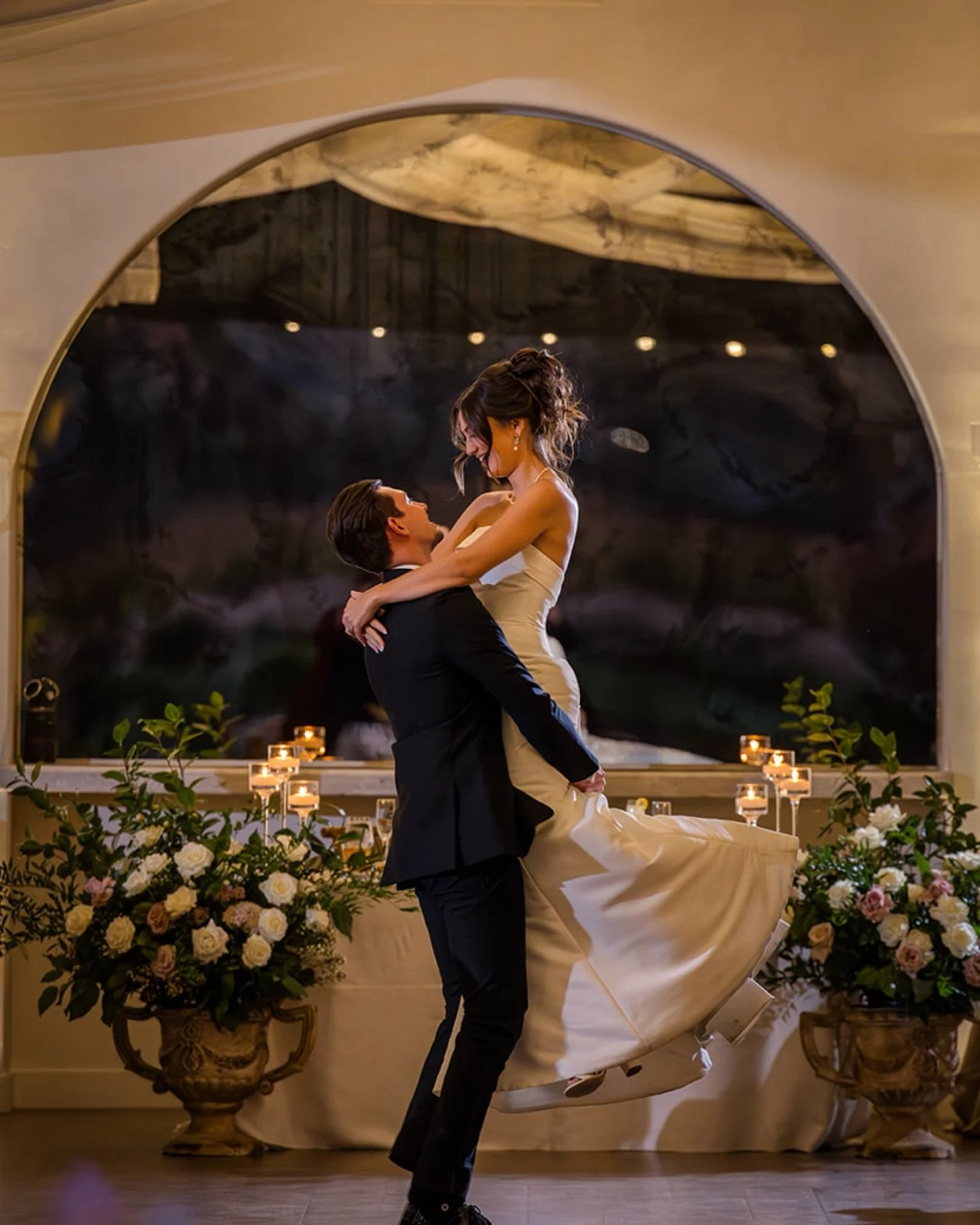 Soft petals, sweet moments, and a love story in bloom
-
-
Planner | @blissfullystyledevents
Photo+Video&nbsp; @lovinglensphoto
Florals | @studiofleurish
Venue | @monseratewinery @monserateweddings
Entertainment | @djpros
Cake | @midnight_pastries
Can