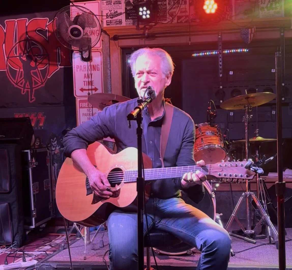 Stephen H. Gardner performing live