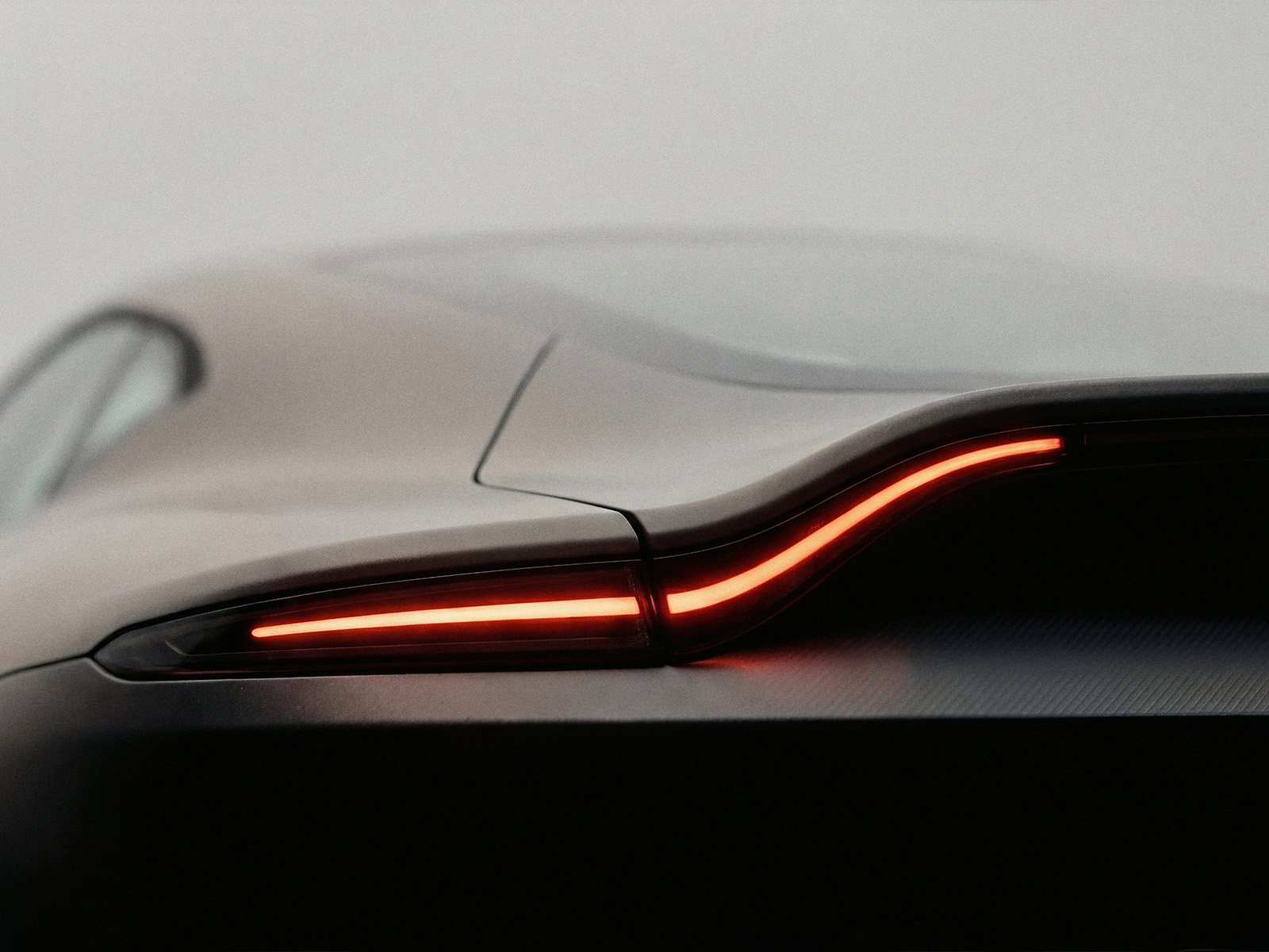 Built to Move. A Direction-First AI Workflow for Image & Motion