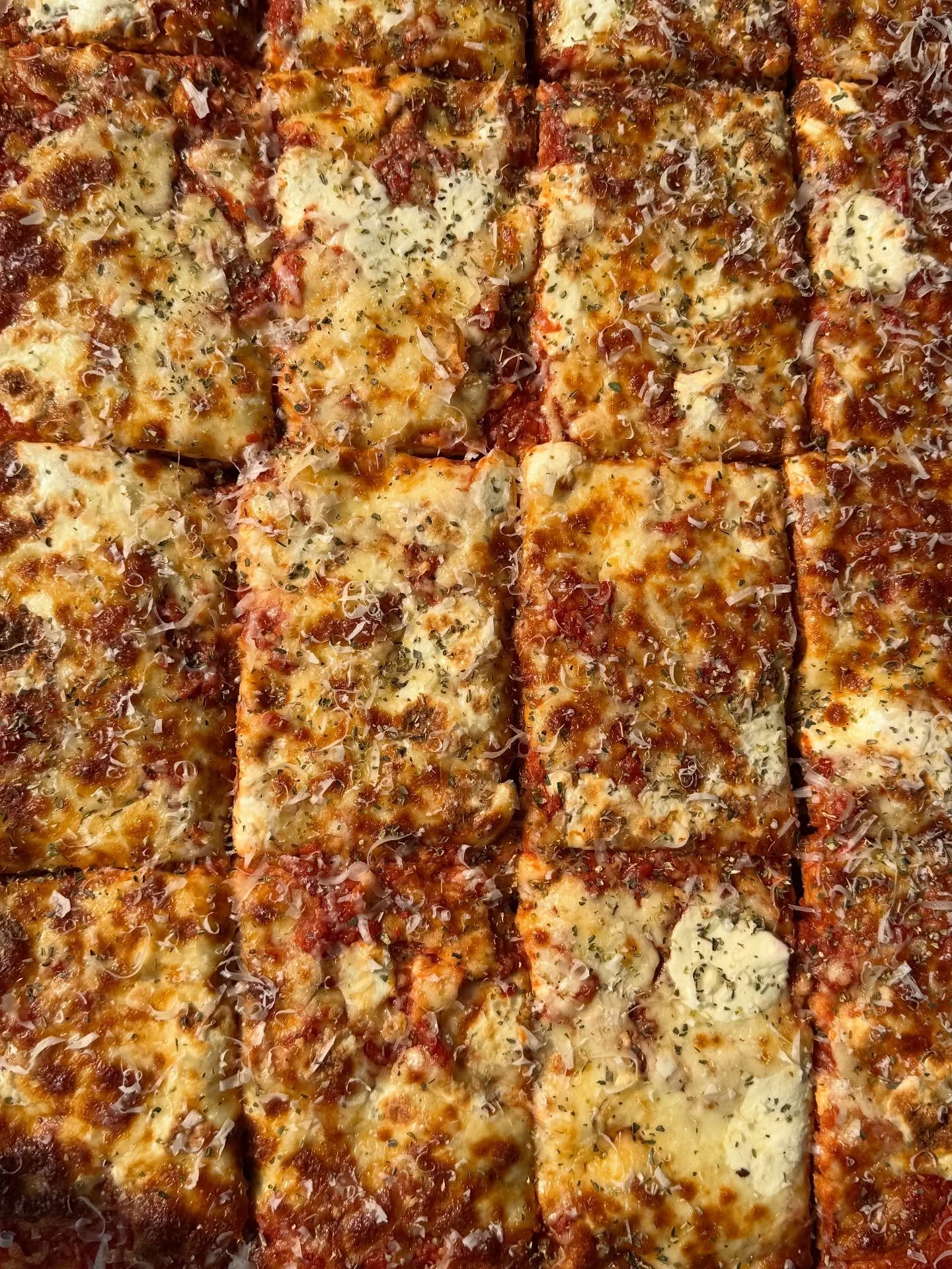 Have you heard? Pizza focaccia is back. Saturdays at the market. Thank you Jake. 🍕