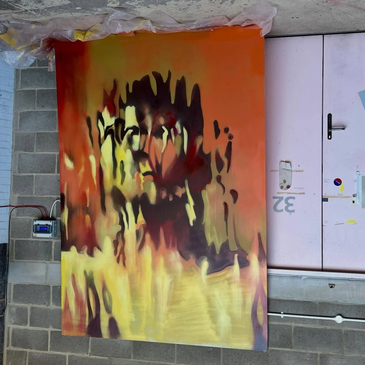 A new spray painting on twinwall 210x300cm

#ukgraffscene #hardiestreetart