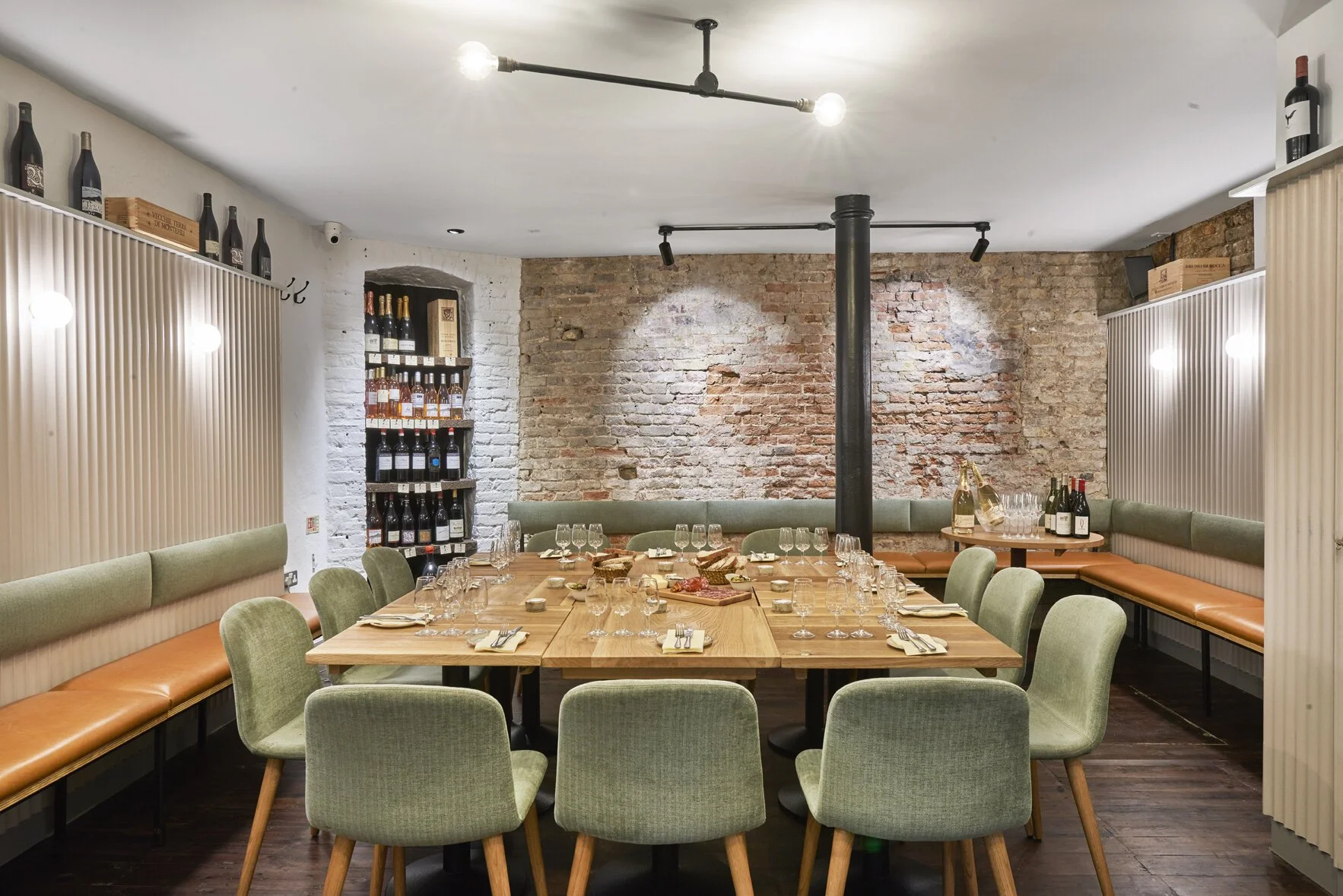 Host a Tasting Bespoke Wine Tastings, Winemaker Dinners, Wine School