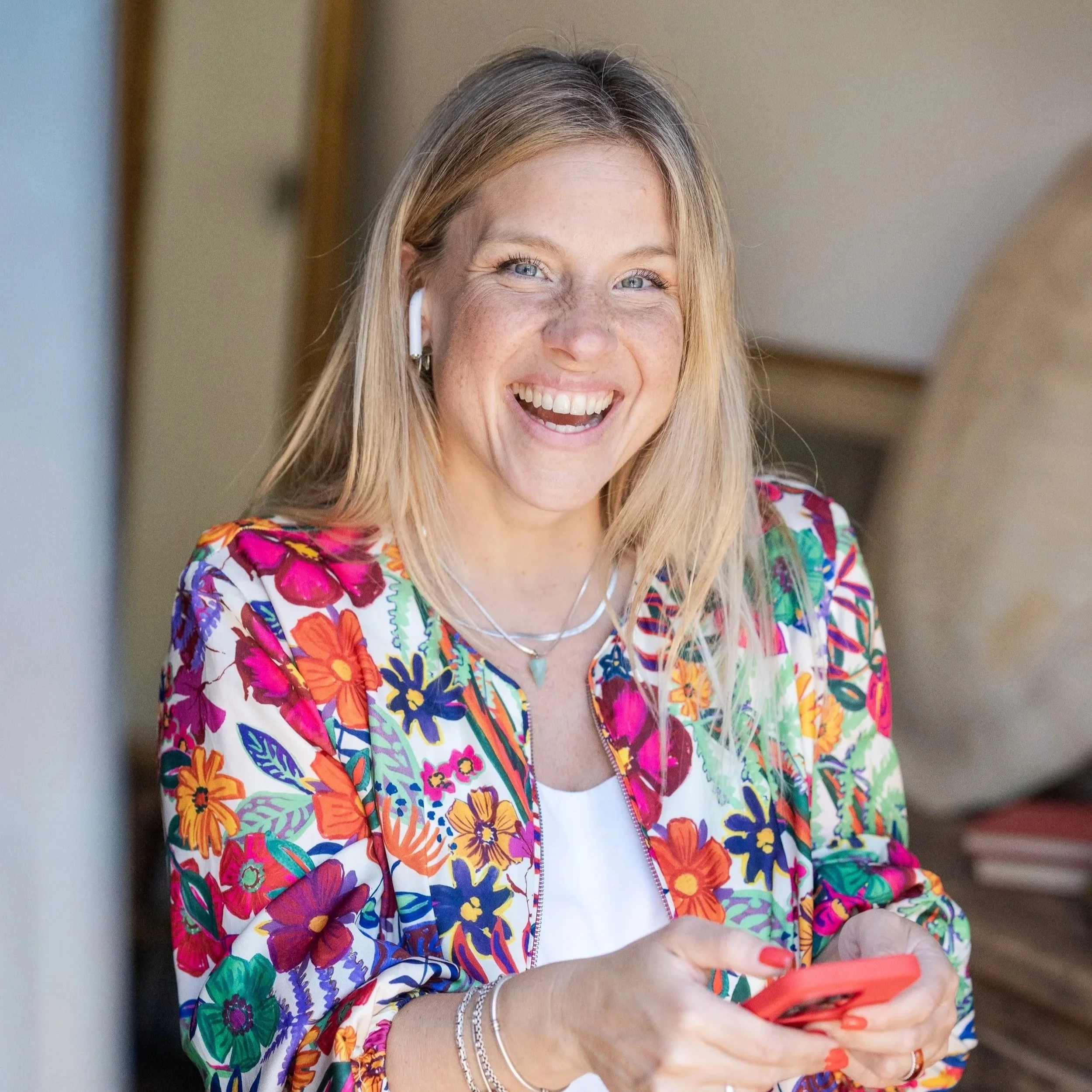 Paula Torraco — boutique coaching practice for founders, leaders and seekers. Human Design, 1:1 coaching, and team workshops. Based in Amsterdam, working globally.