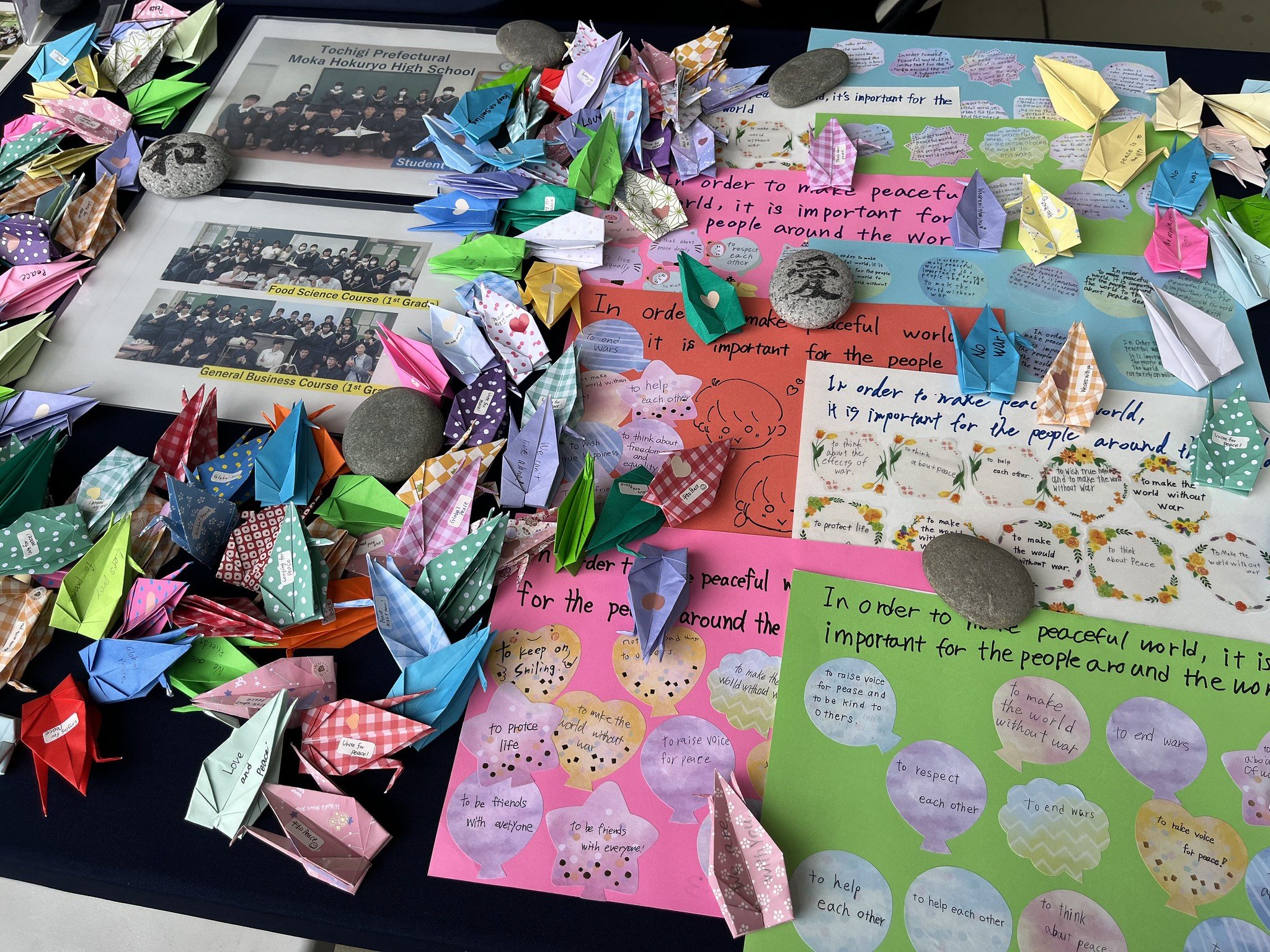  Cranes and messages of peace donated by Moka Hokuryo High School 