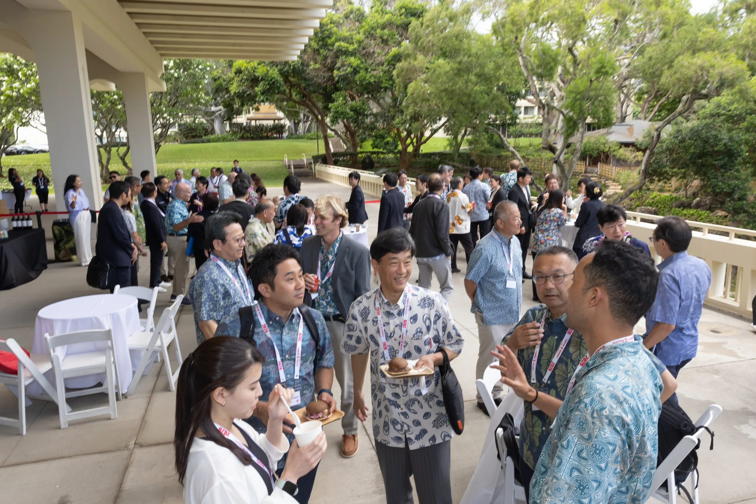 Day2 - Crowd 2.jpg