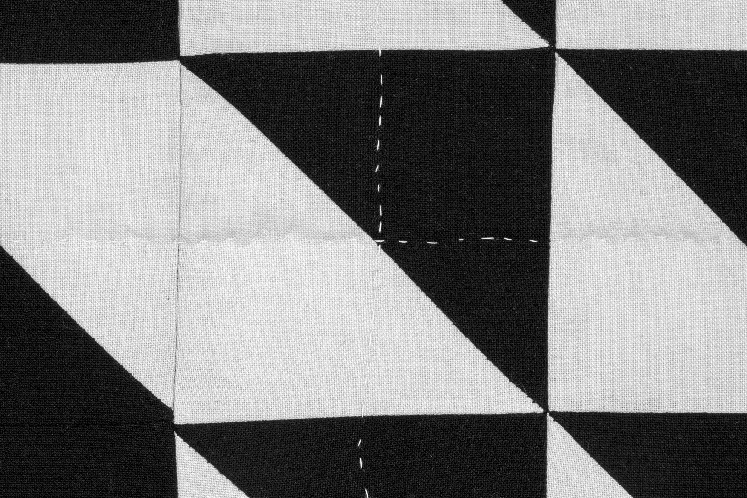 AAquiltdetail2.jpg