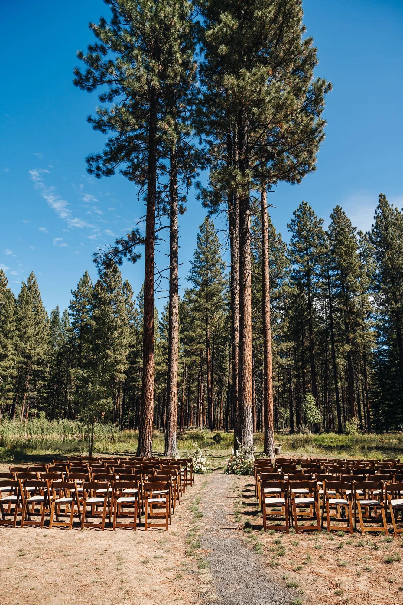 lake-creek-lodge-Central-Oregon-wedding-venue-13.jpg