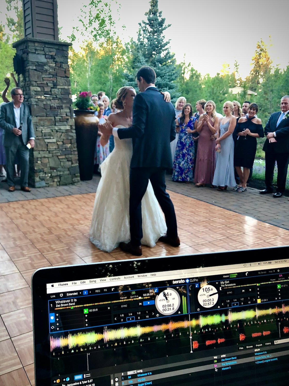 flip-flop-sounds-bend-Oregon-wedding-dj-6.jpg