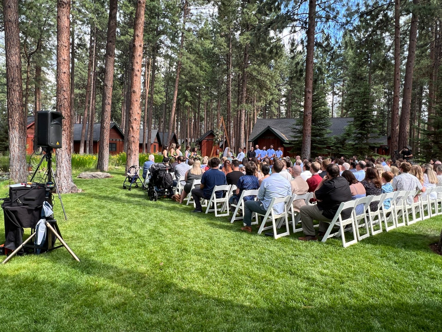 flip-flop-sounds-bend-Oregon-wedding-dj-7.jpg