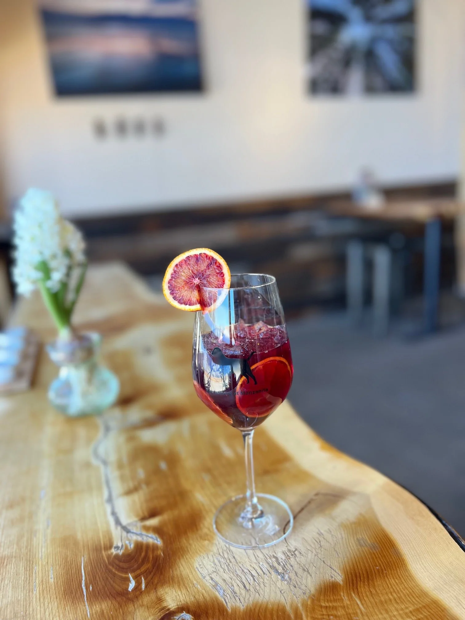bend-wine-bar-Oregon-social-space-7.jpg