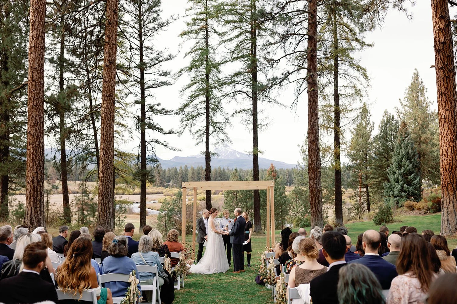 Kayla Cindy Photo _ Bend Oregon Wedding Photographer5.jpg