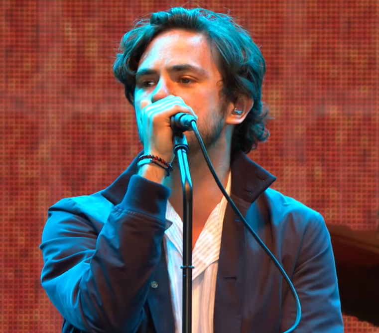 Jack_Savoretti_2019_(2).png