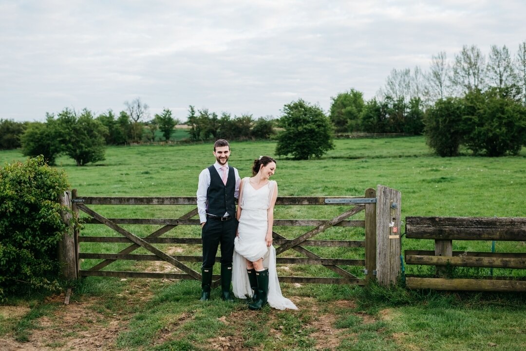 If you're after fields with gates we have plenty of options to explore with your photographer! 🌳 🐓 

We loved D&amp;A throwing themselves into farm life and what a brilliant set of photos they had from @tanlijoyphotography 💚

#justmarried #mrandmr