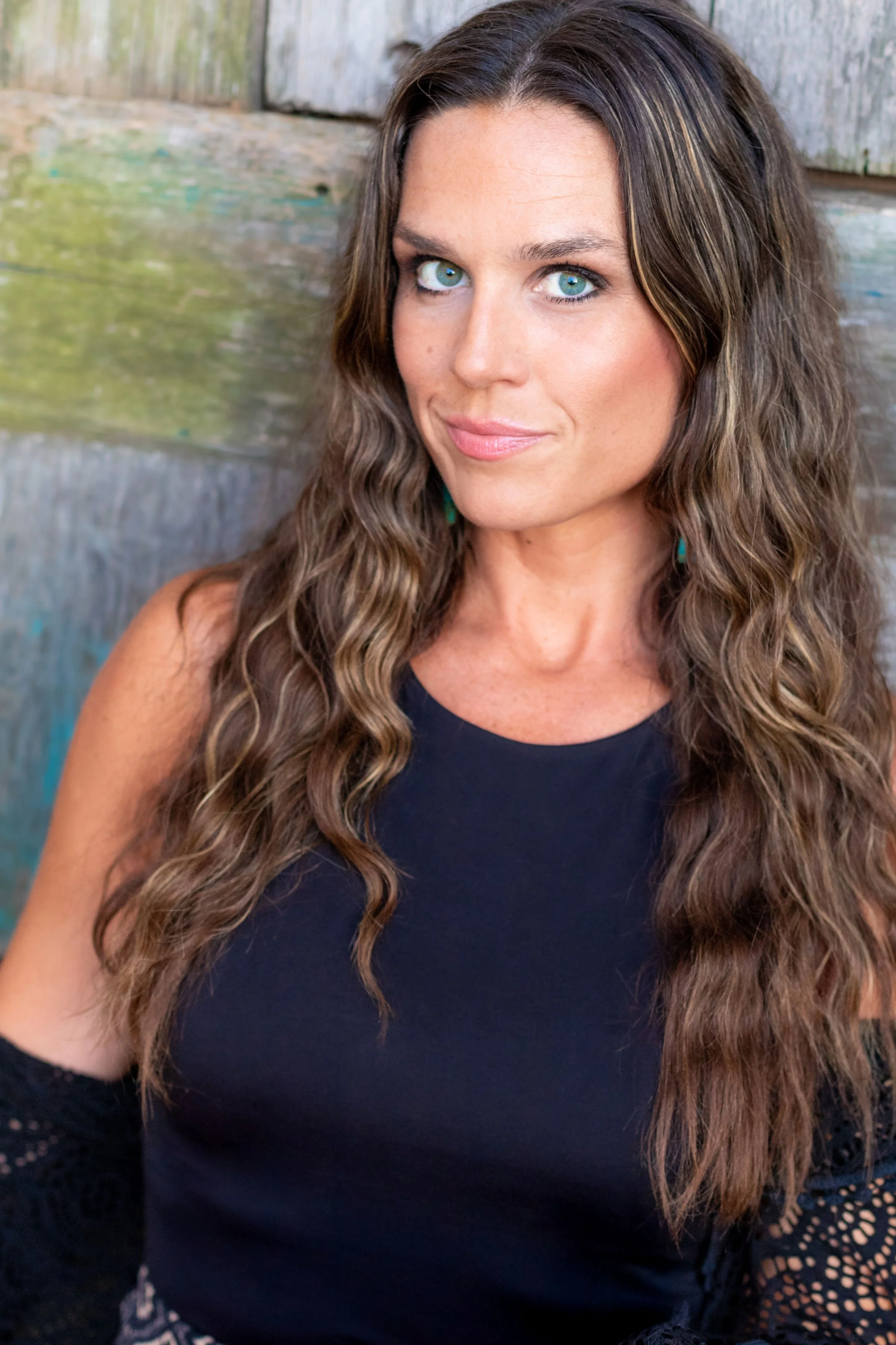 new headshot3mindy.JPG